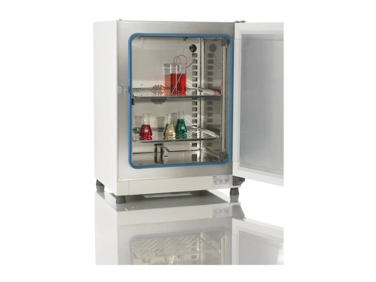 Thermo Scientific Heratherm Microbiological Incubator Advanced Protocol Security Model 66L Dual Convection